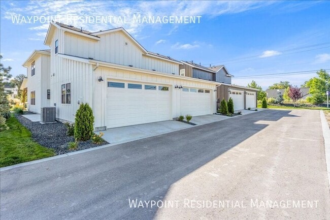 Building Photo - 1671 E Cutgrass Ln