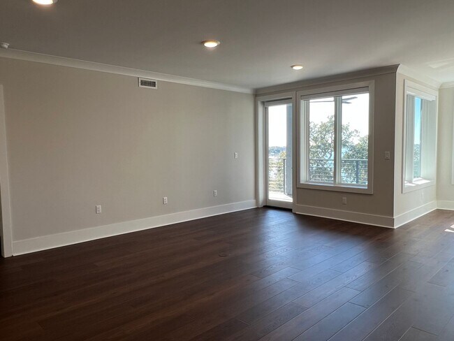 Building Photo - Luxury Coastal Living - The Charles - Deep Water Views