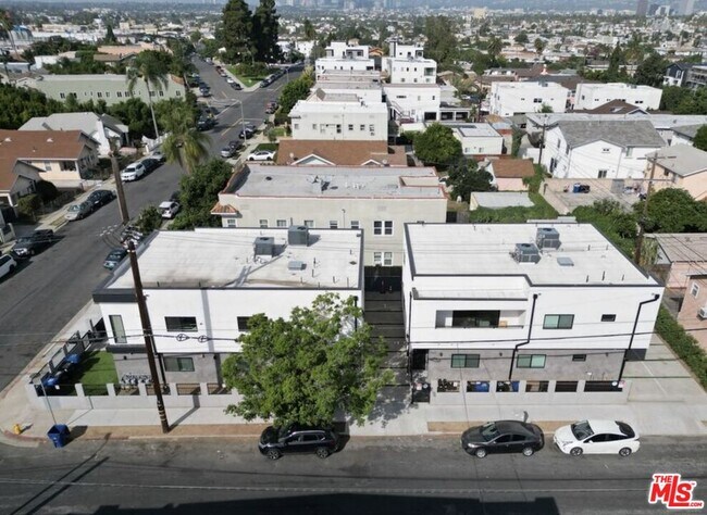 Building Photo - 4601 Pickford St