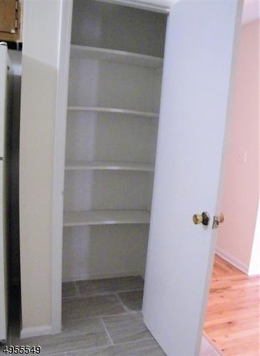 Building Photo - 65 Wolf Pl