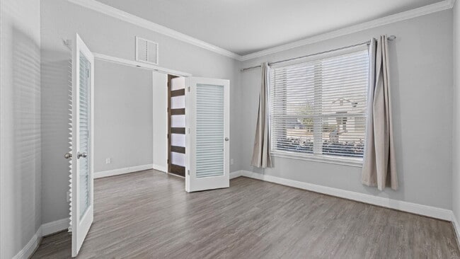 Building Photo - Beautifully upgraded home located in the heart of Stone Oak, one of San Antonio’s most sought-aft...