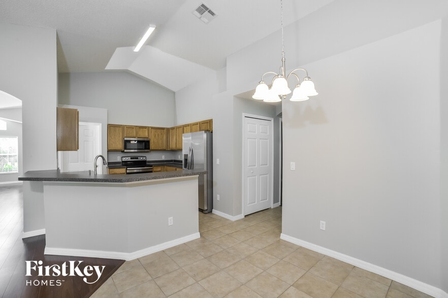 Building Photo - 5374 Florence Harbor Dr