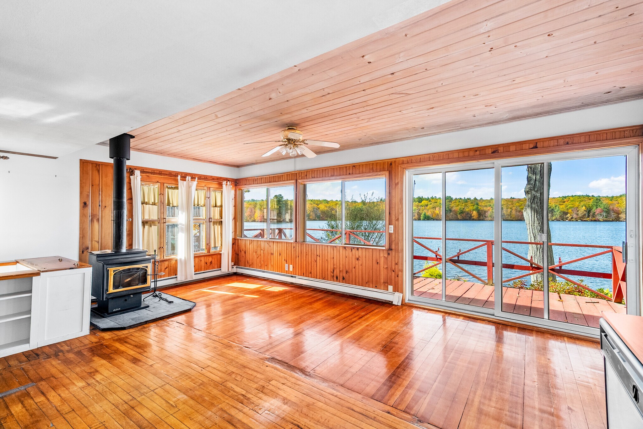 Building Photo - 23 Waterfront Ln