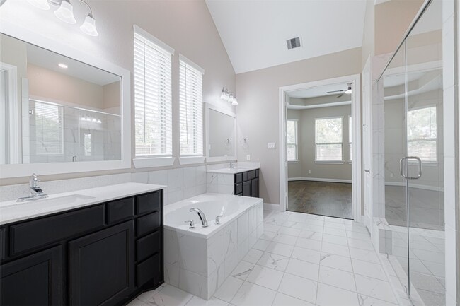 Building Photo - 1803 Pepper Grove Ln