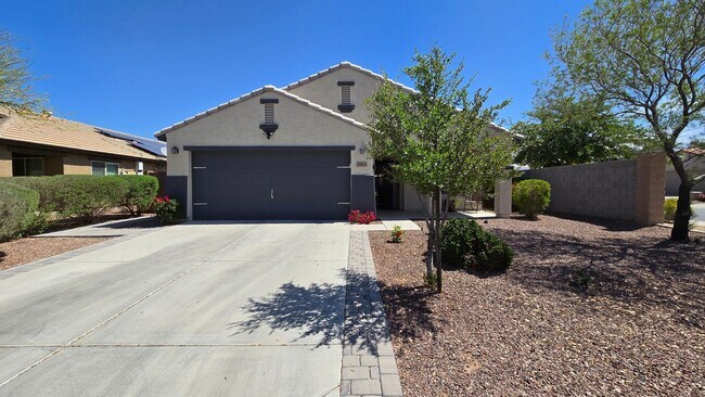 Building Photo - Beautifully updated home in Las Brisas Community of Goodyear!