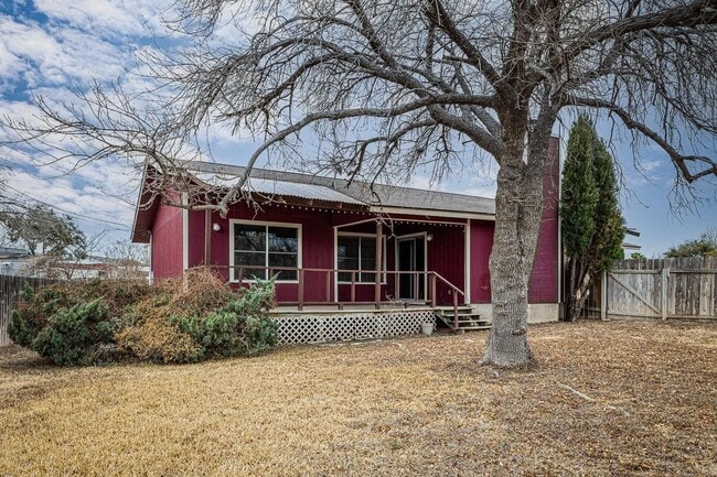 Building Photo - 122 Garden Crest Cir