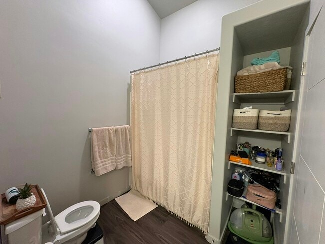 Building Photo - 64 W 600 S