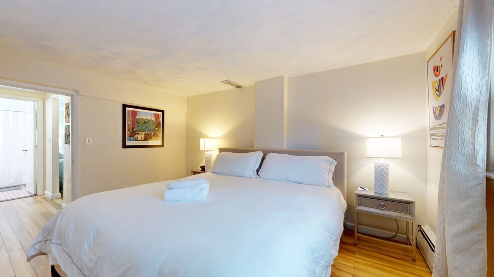 Building Photo - 79 Chestnut St