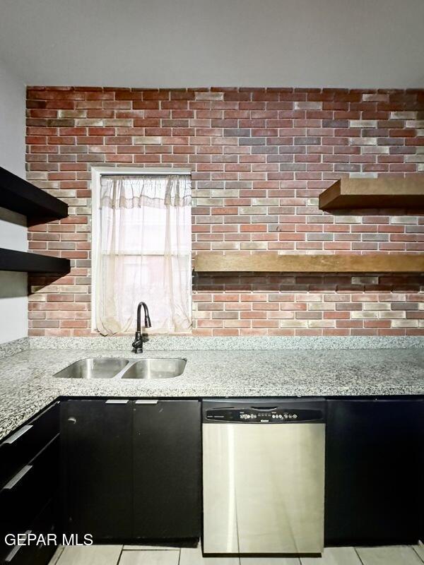 Building Photo - 1305 E Rio Grande Ave