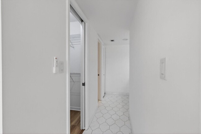 Building Photo - 3502 Bimini Ln