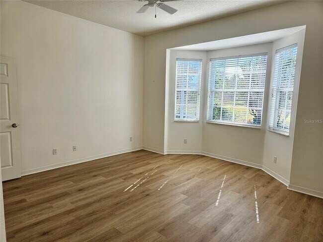 Building Photo - 835 Chalmers Dr