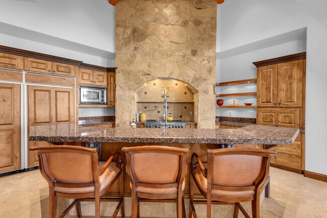 Building Photo - 83054 S Bay Dr