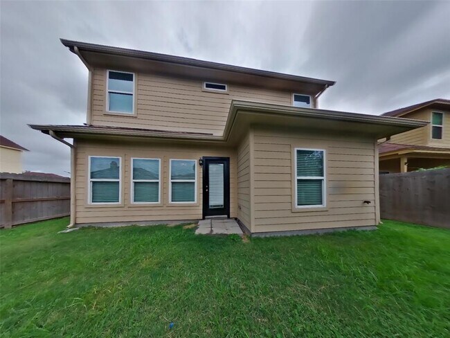 Building Photo - 12711 Plummersville St