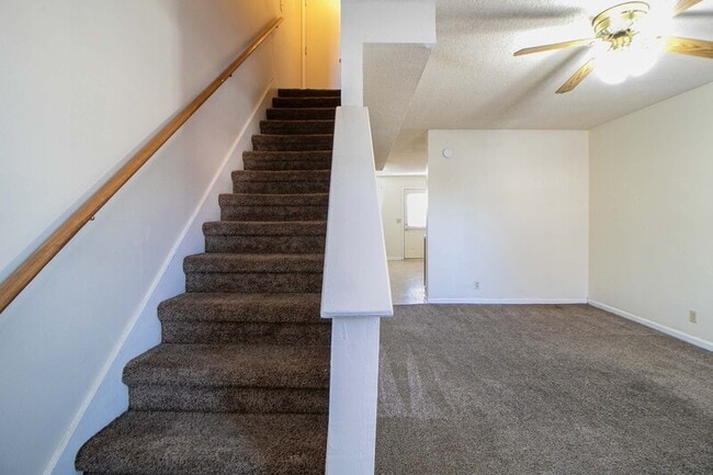 Building Photo - 108-3 Hickory Trace