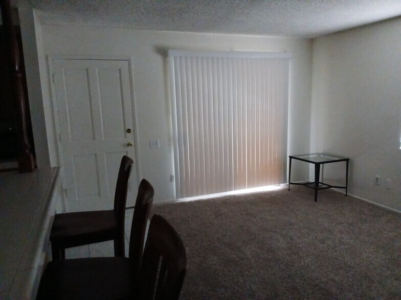 Living Room - 1823 S 5th St