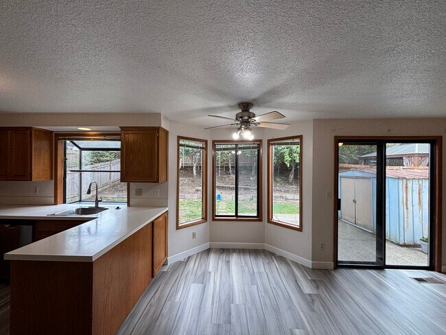 Building Photo - 7050 SW 174th Ave