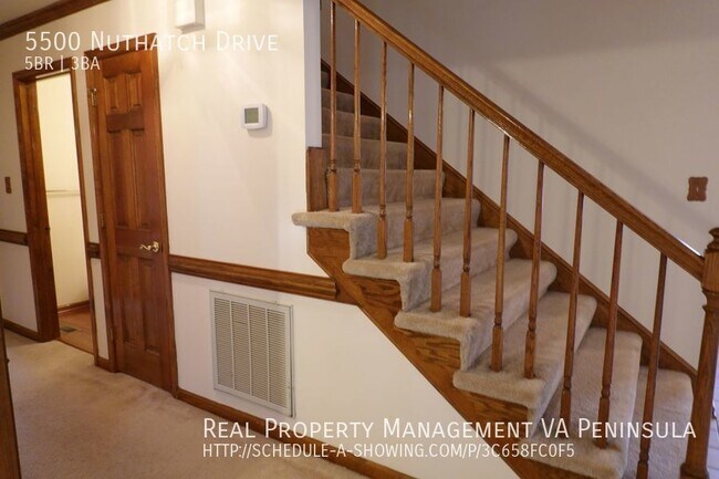 Building Photo - Spacious 5 bedrooms house in Rolling Woods...