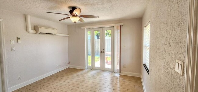 Building Photo - 14026 E Parsley Dr