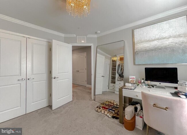 Building Photo - 23810 Myrtle Glen Way