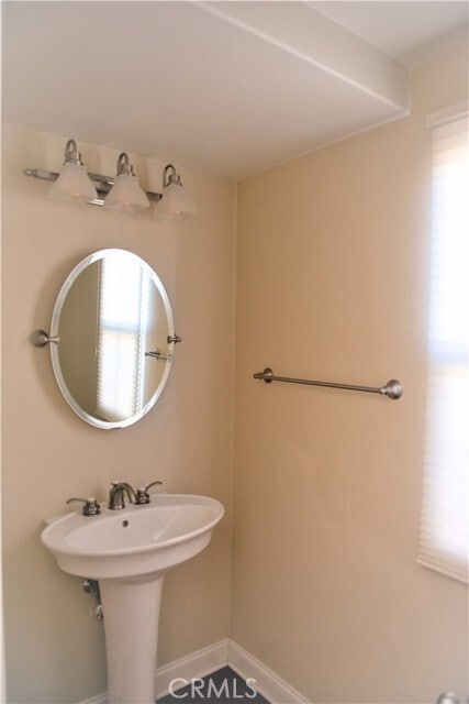 Building Photo - 56 Twin Gables