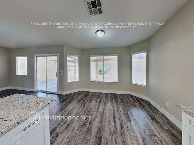 Building Photo - 531 Trocadero St