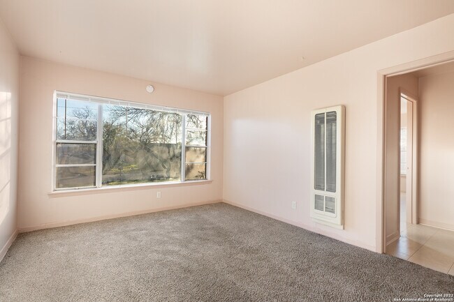 Building Photo - 1603 Peterson Ave
