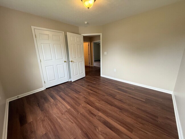 Building Photo - Beautiful 3 Bedroom 2 bath home
