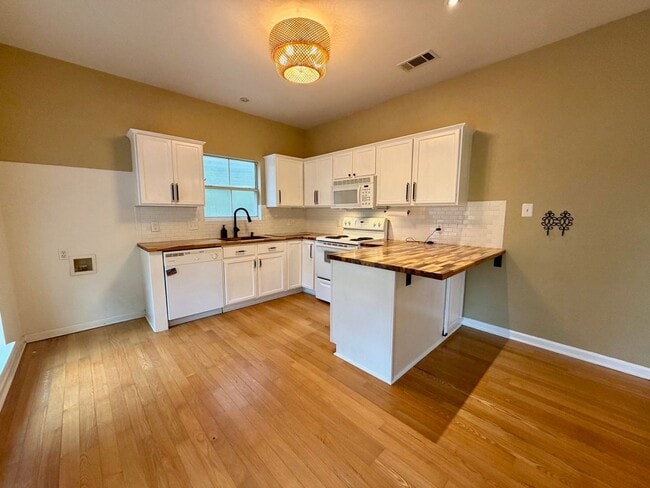 Building Photo - 13337 Bayou Grand S Blvd