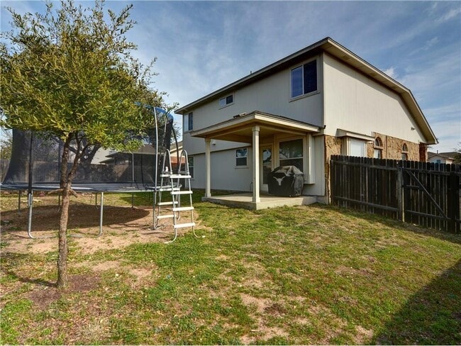 Building Photo - 4100 Whitecrest Cove