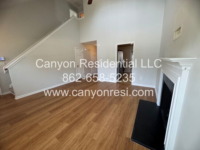 Building Photo - Charming 3-Bedroom Home in Raeford, NC