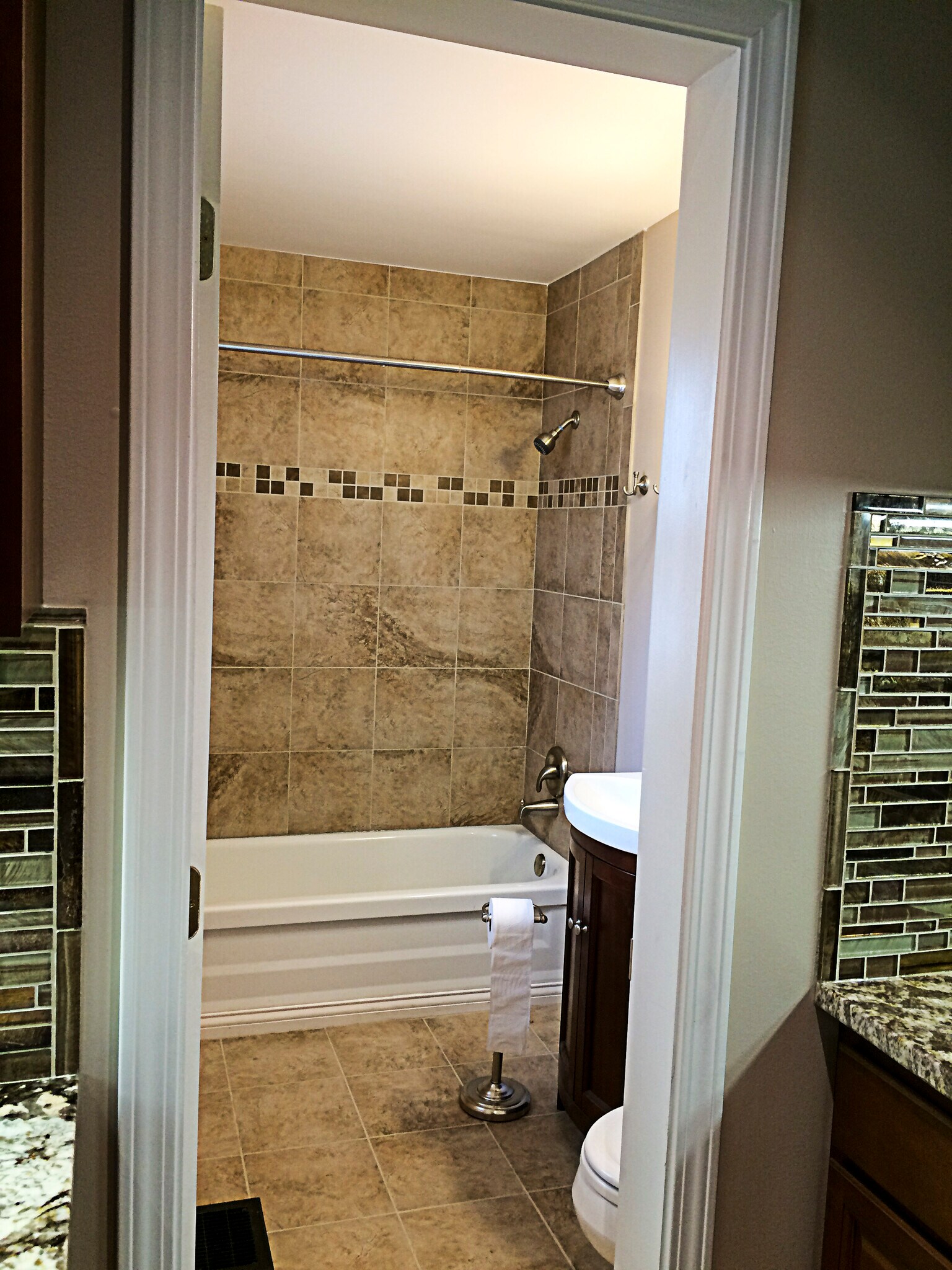 Downstairs Bath - 1374 Summit St