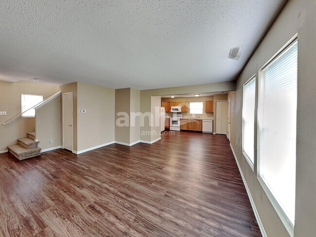 Building Photo - 10844 August Dr