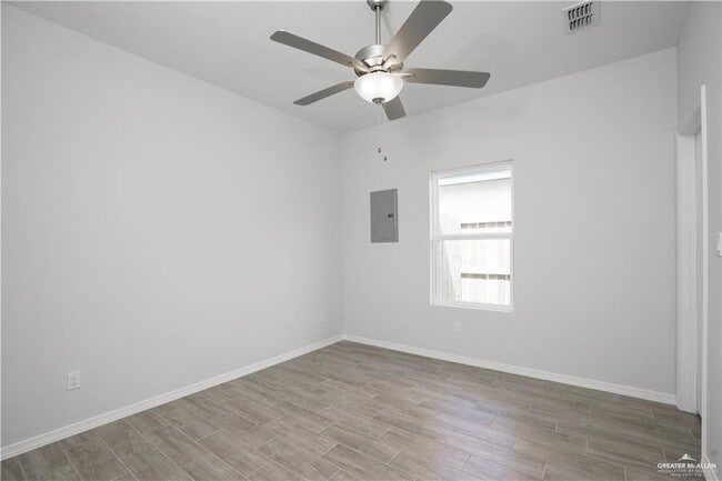 Building Photo - 32 Puffin Ave