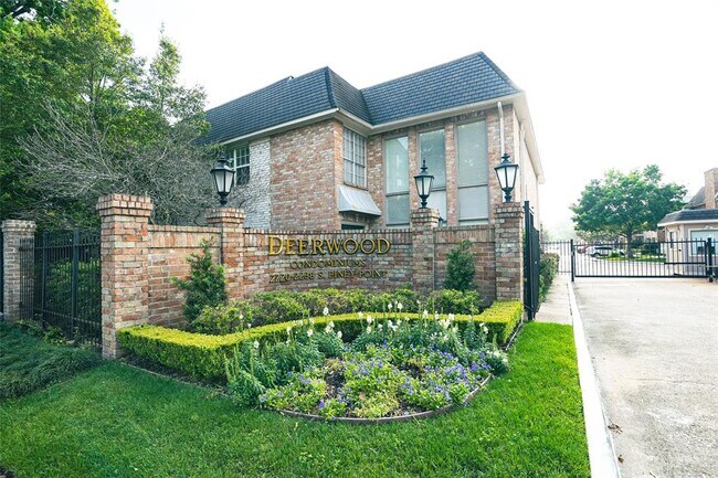 Primary Photo - 2238 S Piney Point Rd