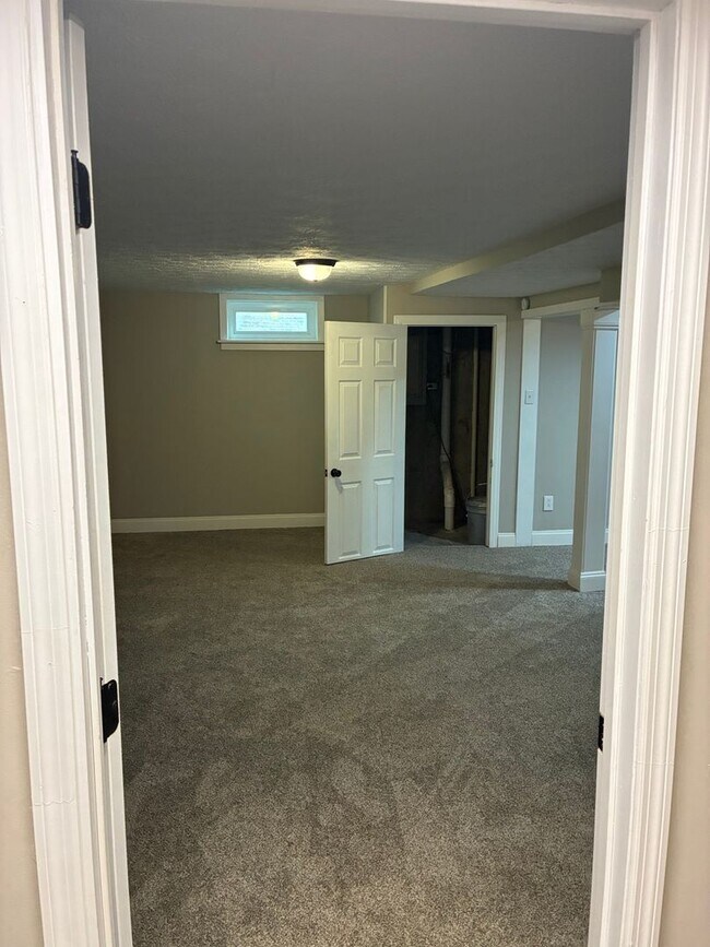 Building Photo - 964 Timberwood Dr