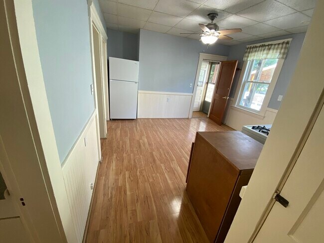 Building Photo - 147 Oakland Ave