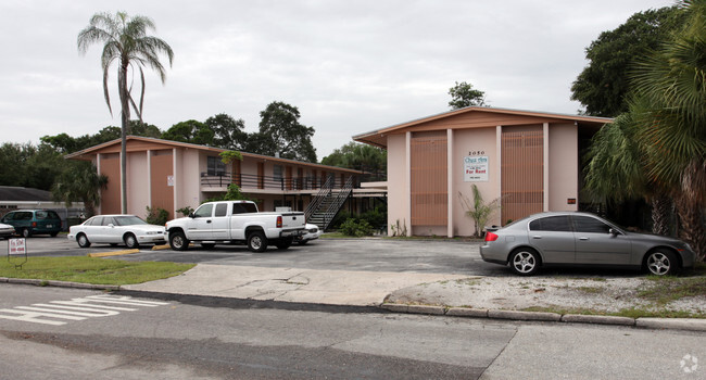 Building Photo - Hillview Apartments
