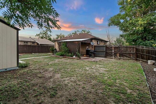 Building Photo - 10853 Pearl Ct