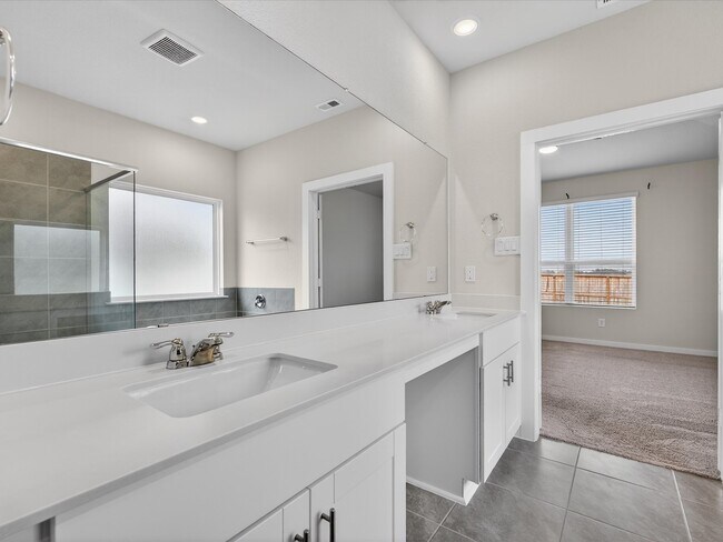 Building Photo - 17908 Grv Crk Ln