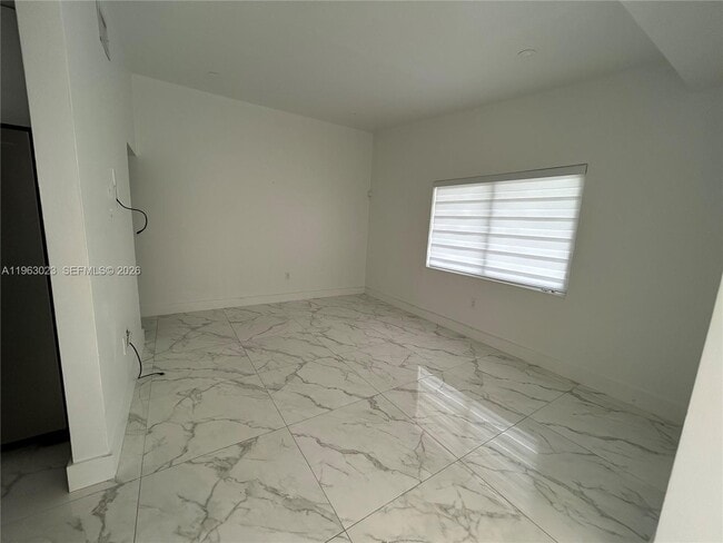 Building Photo - 6501 SW 34th St