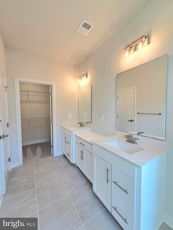 Building Photo - 4540 Dandelion Lp