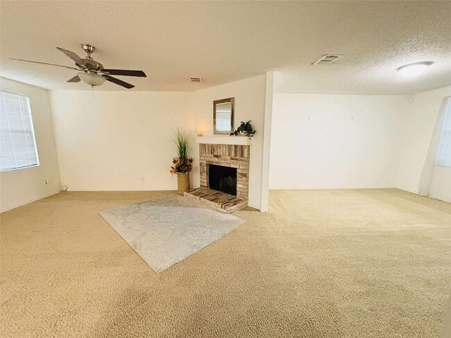 Building Photo - 16133 Windsong Ct