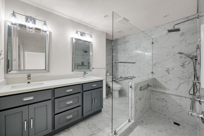 Building Photo - 26926 Maplewood Dr