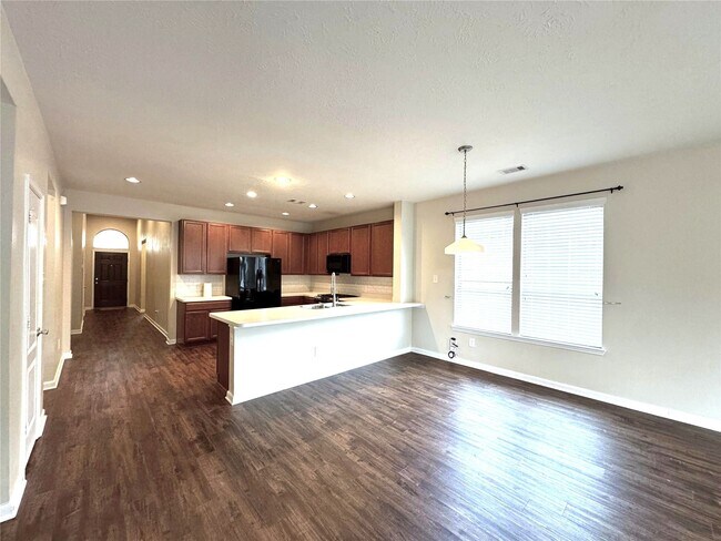 Building Photo - 21019 Blackstone Villa Ln