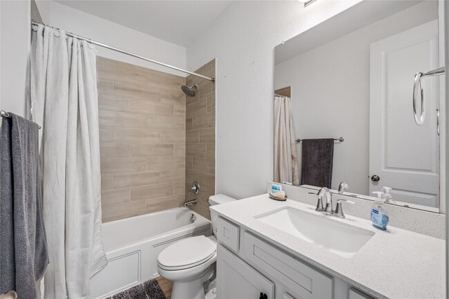 Building Photo - 23563 Red Juniper Ln