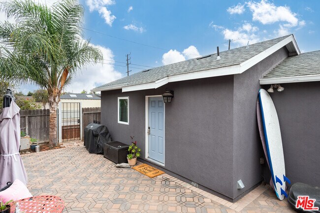 Building Photo - 8308 Flight Ave