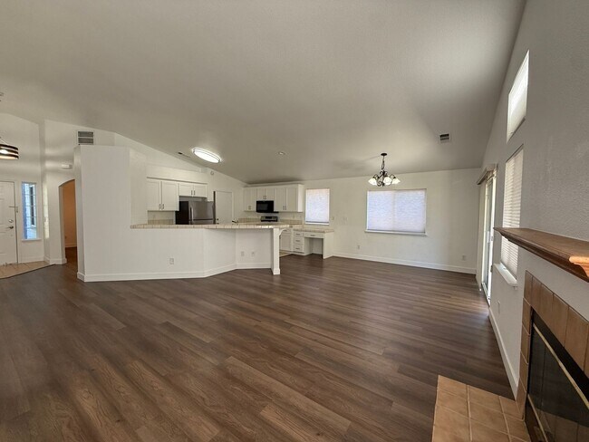 Building Photo - 1030 Windmill Dr