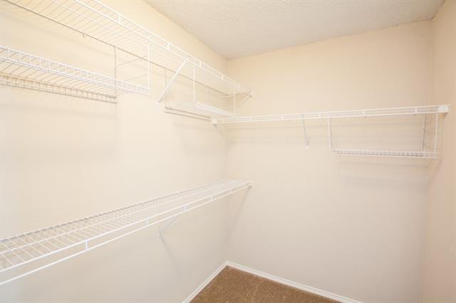 Building Photo - 1118 Water Oak Way