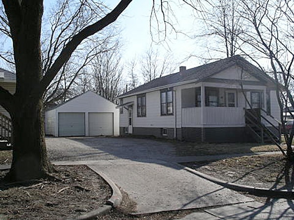 Primary Photo - 817 W Hill St