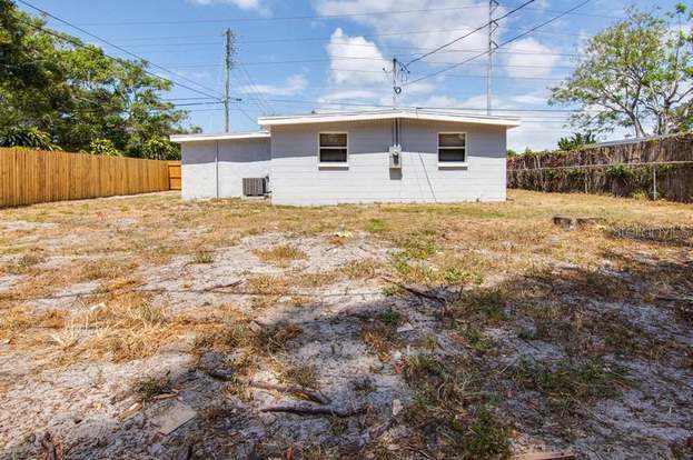 Building Photo - 9215 Starkey Rd